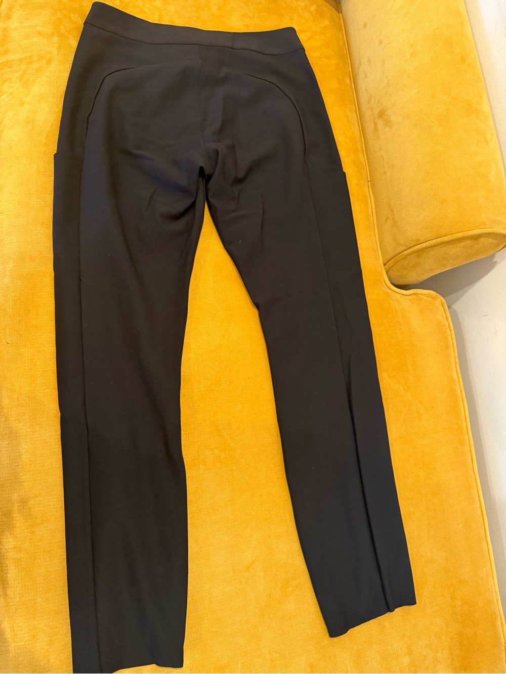 Athleta womwn Black Stretch Straight Pants